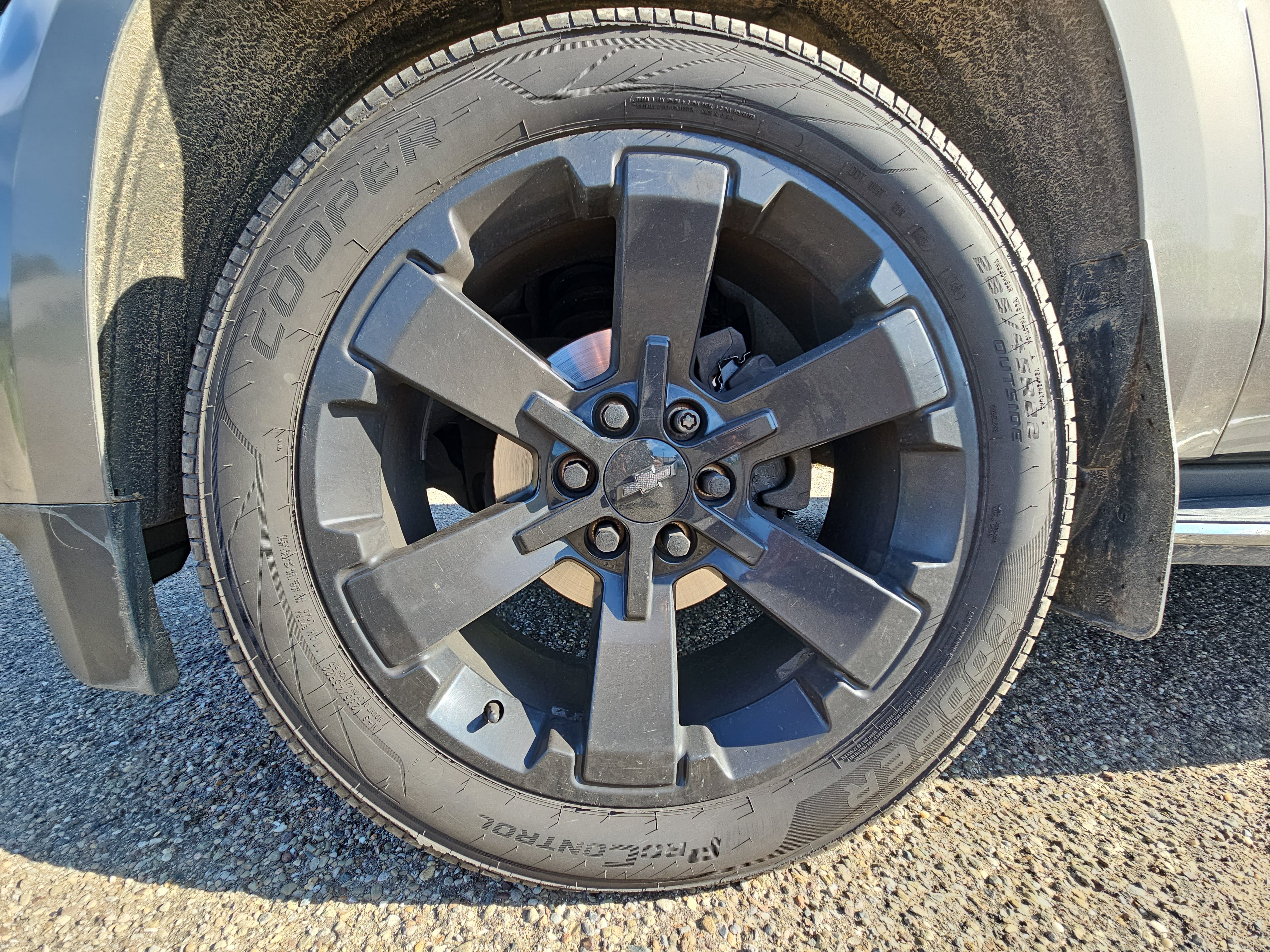 Used 2019 Chevrolet Suburban Premier AWD/4WD image 16