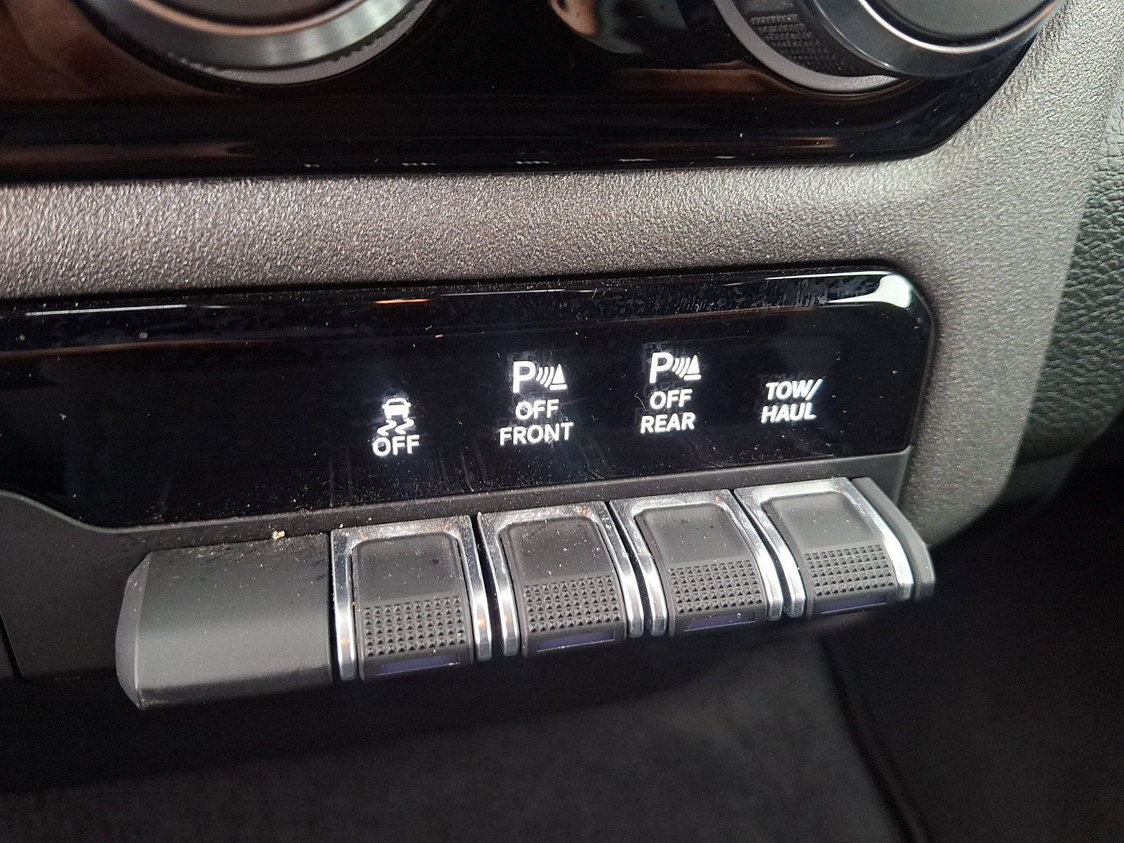 Used 2025 RAM 1500 Tradesman AWD/4WD image 23