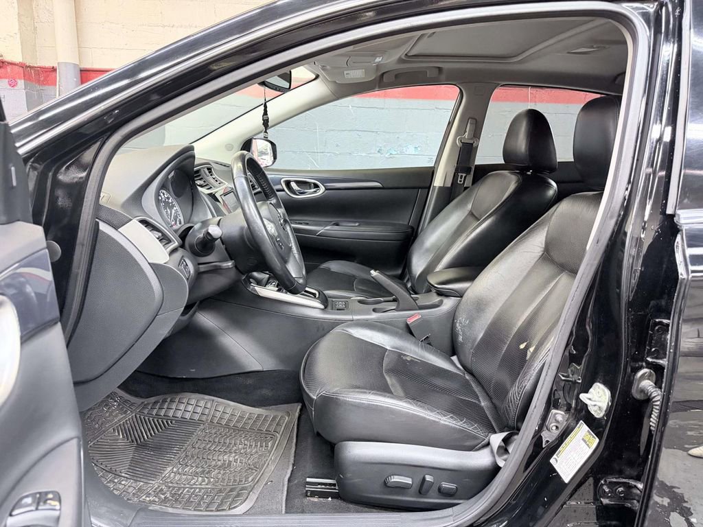 Used 2019 Nissan Sentra SR w/ Premium Package (SR) FWD image 15