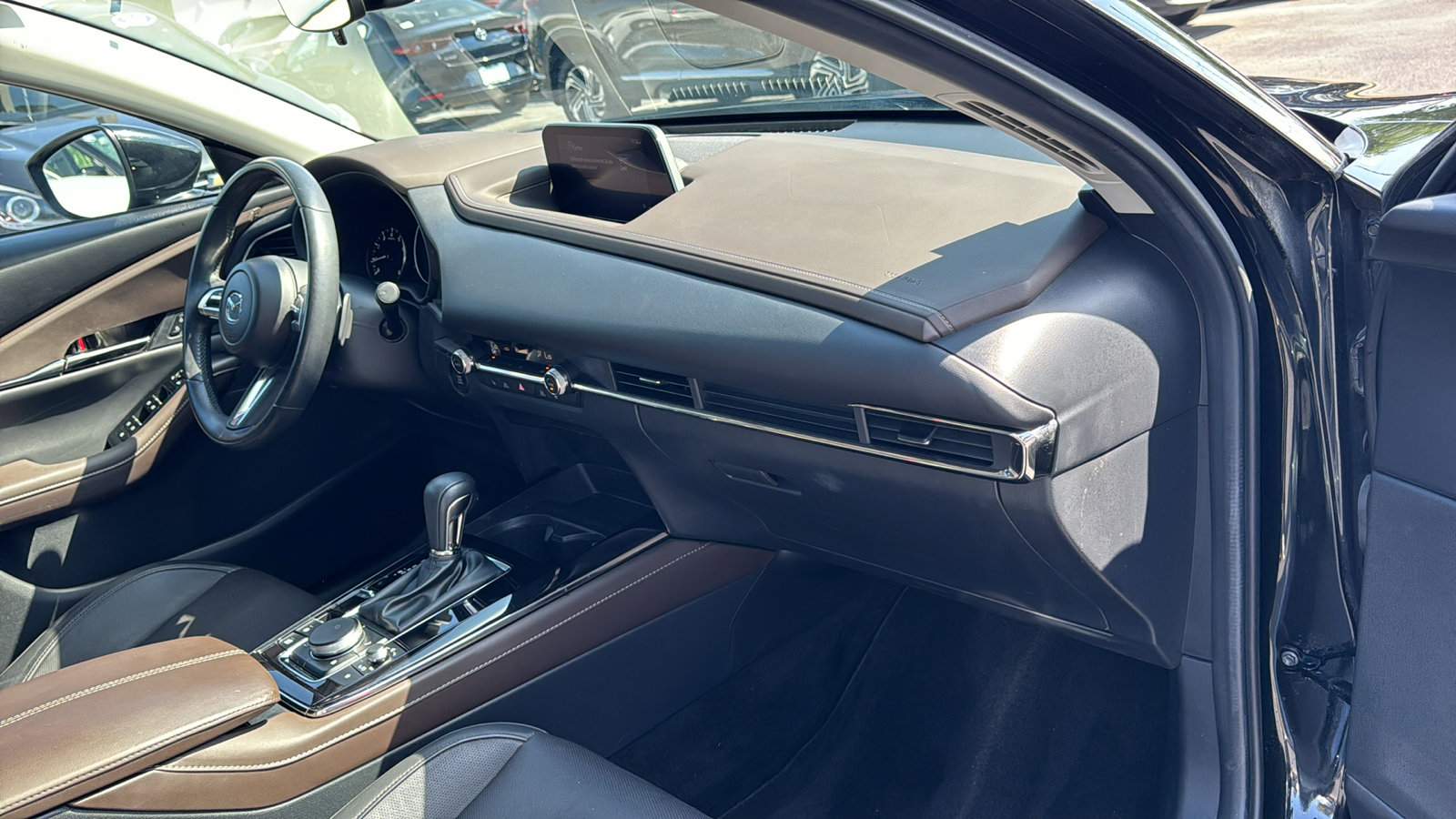 Used 2023 MAZDA CX-30 AWD 2.5 S w/ Premium Package image 24