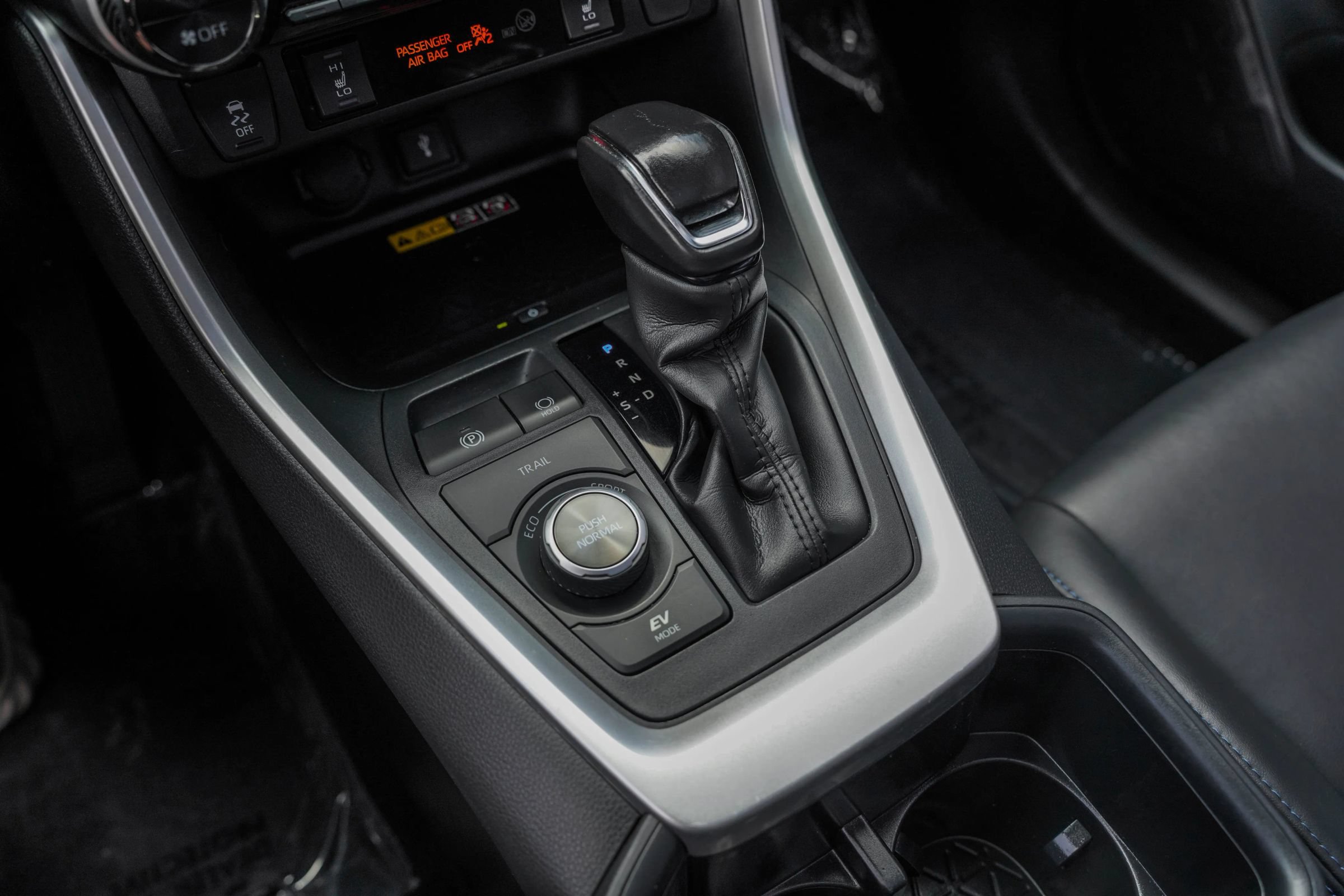 Used 2022 Toyota RAV4 XSE AWD/4WD image 23