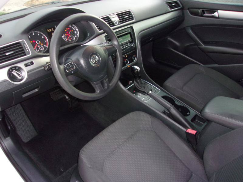 Used 2014 Volkswagen Passat 1.8T S FWD image 17