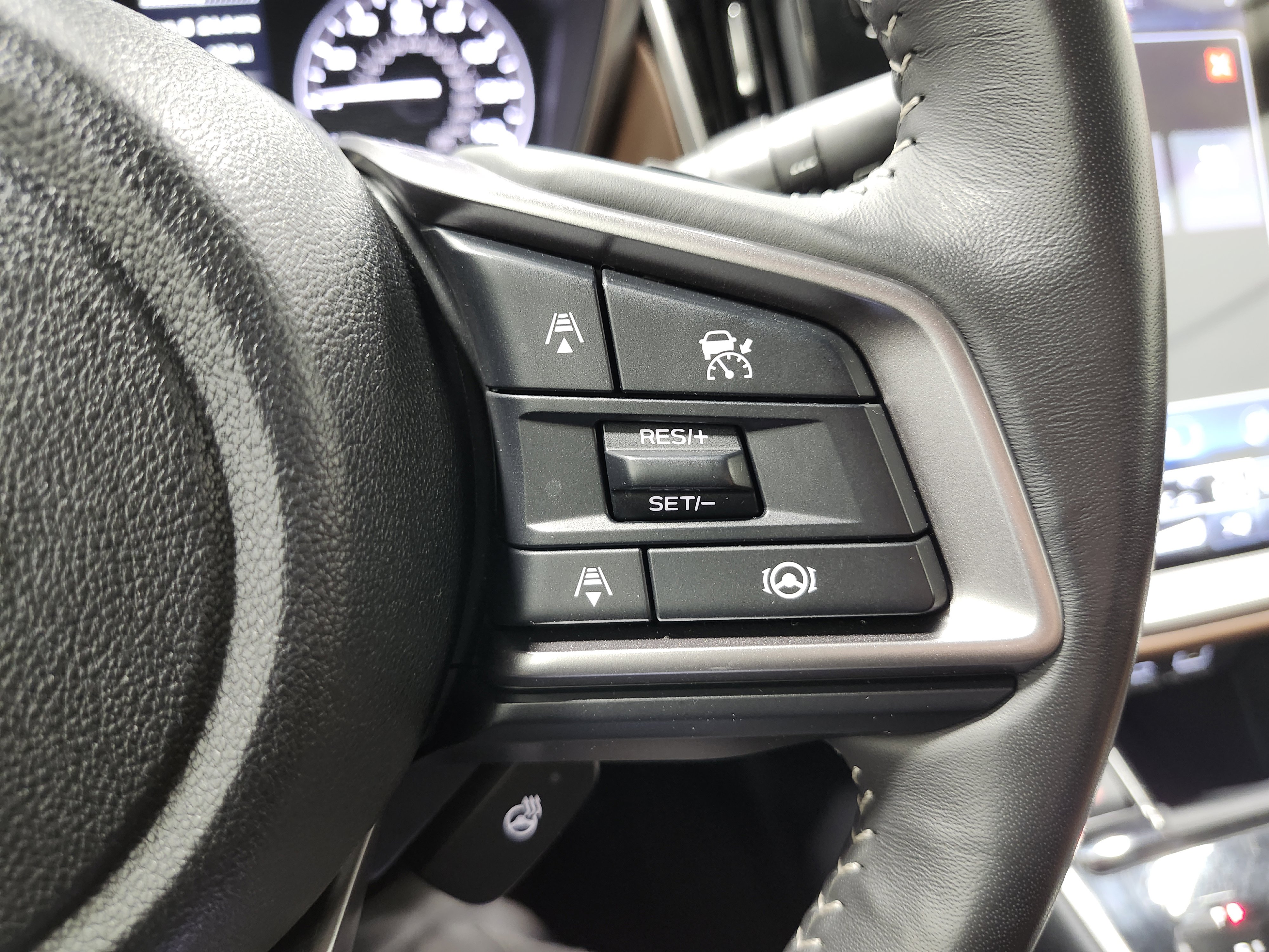 Used 2025 Subaru Outback Touring XT w/ Popular Package #2 image 41