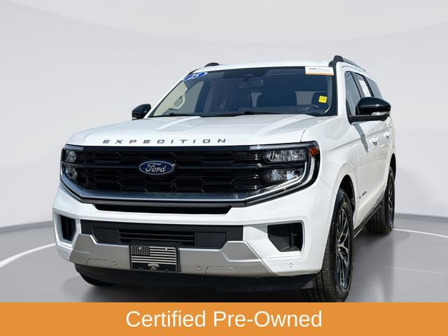 Certified 2025 Ford Expedition Platinum AWD/4WD image 1