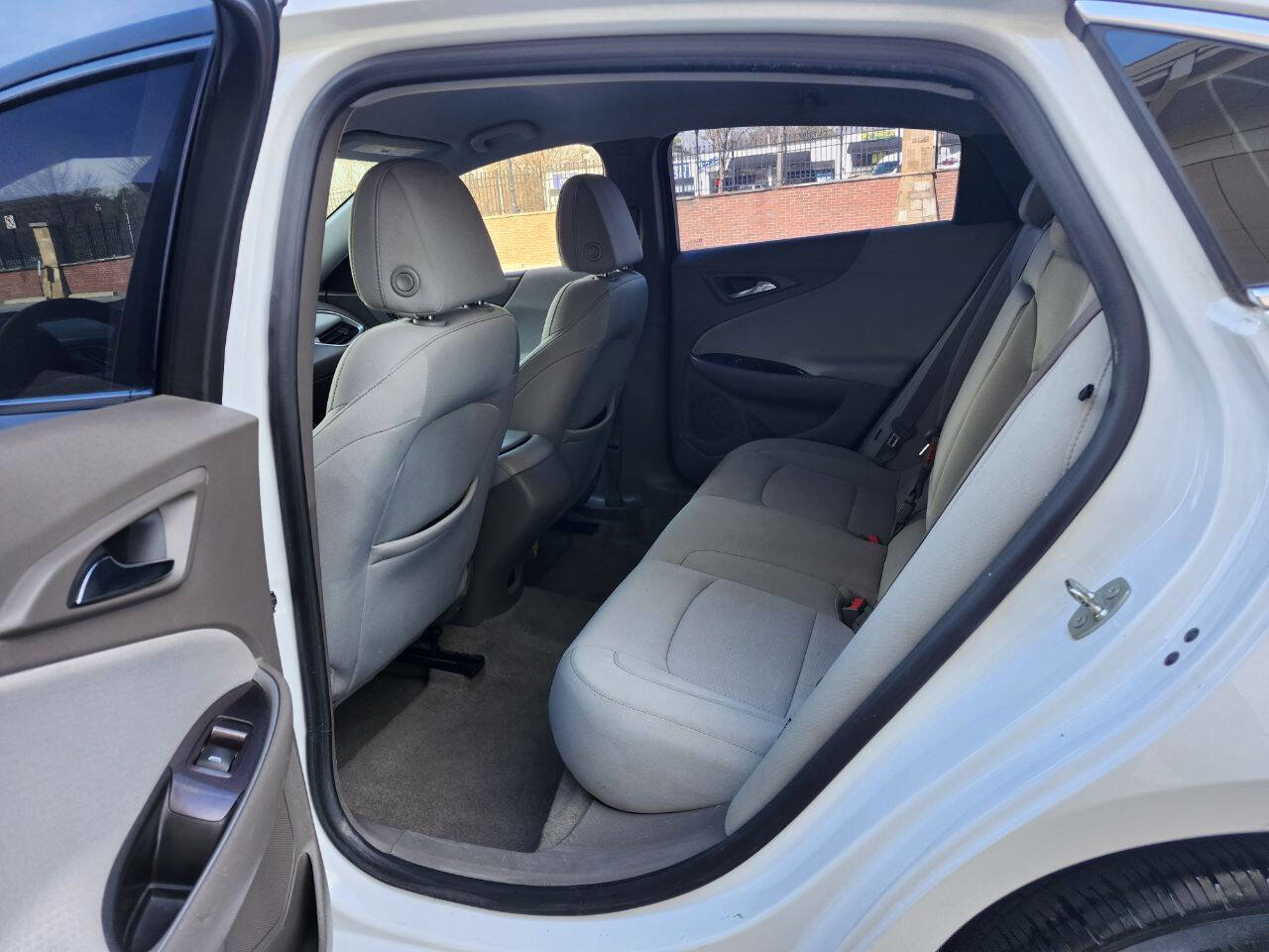 Used 2016 Chevrolet Malibu LS image 5