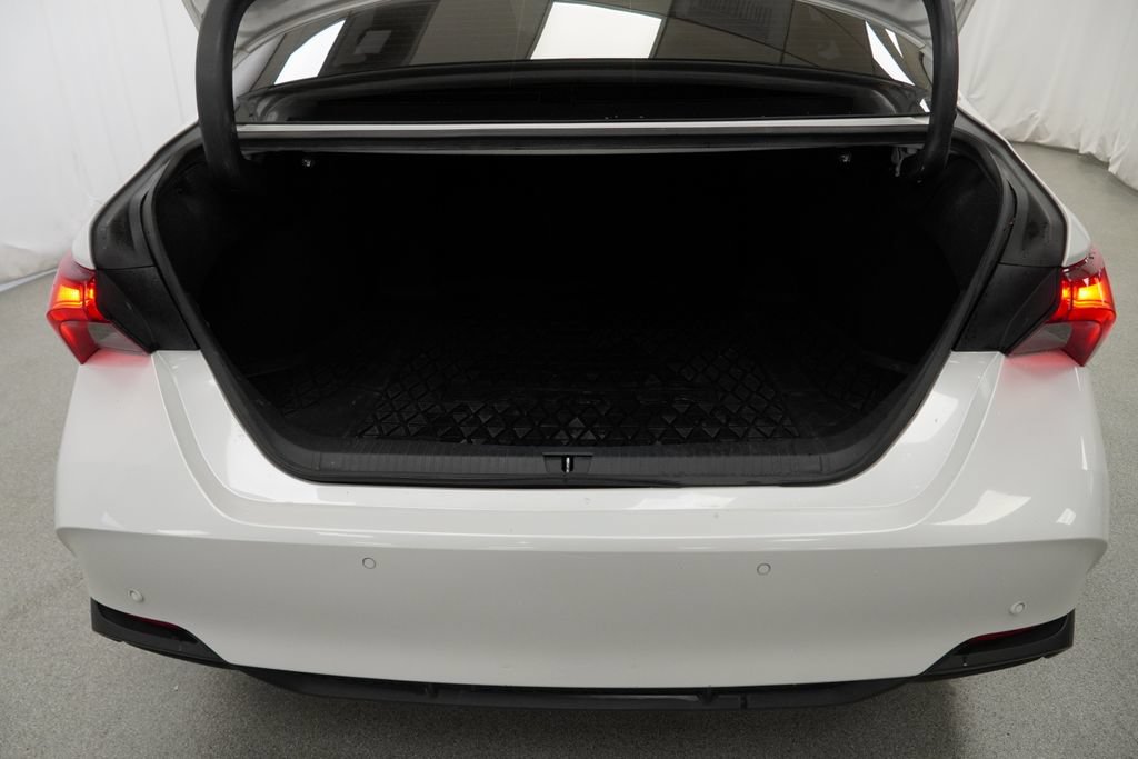 Used 2021 Toyota Avalon Limited w/ Advanced Safety Package FWD image 47