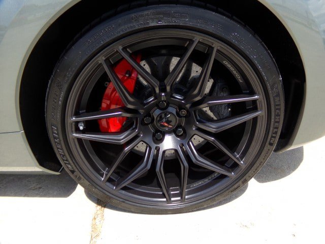 Used 2023 Chevrolet Corvette Z06 RWD image 9