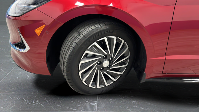 Used 2023 Hyundai Sonata Limited FWD image 35