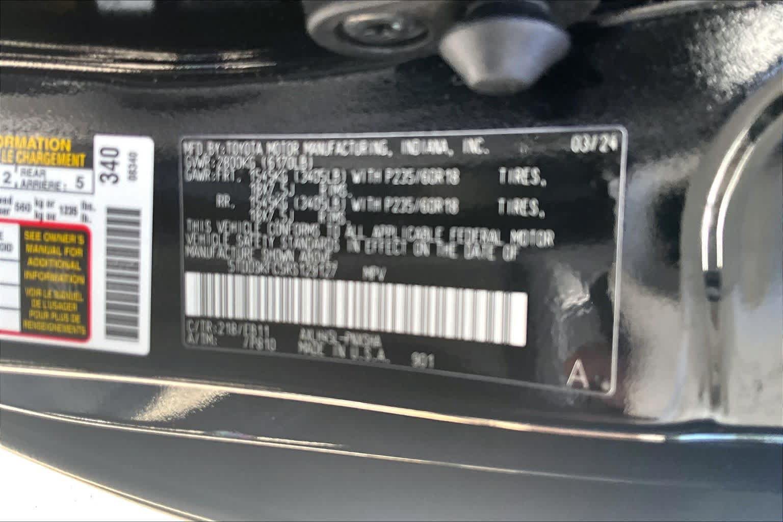 Used 2024 Toyota Sienna XSE w/ XSE Plus Package AWD/4WD image 37
