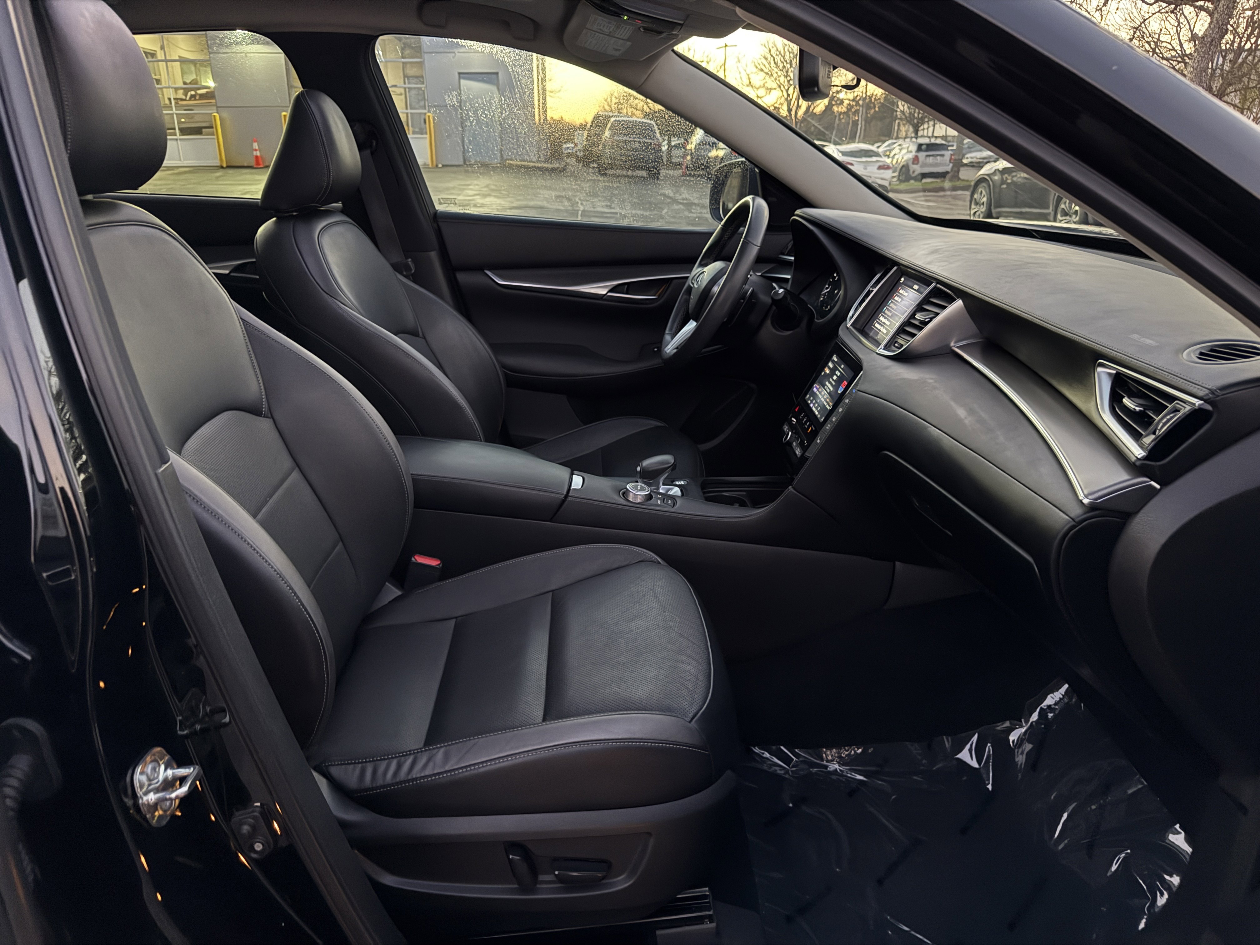 Used 2022 INFINITI QX50 Luxe FWD image 30