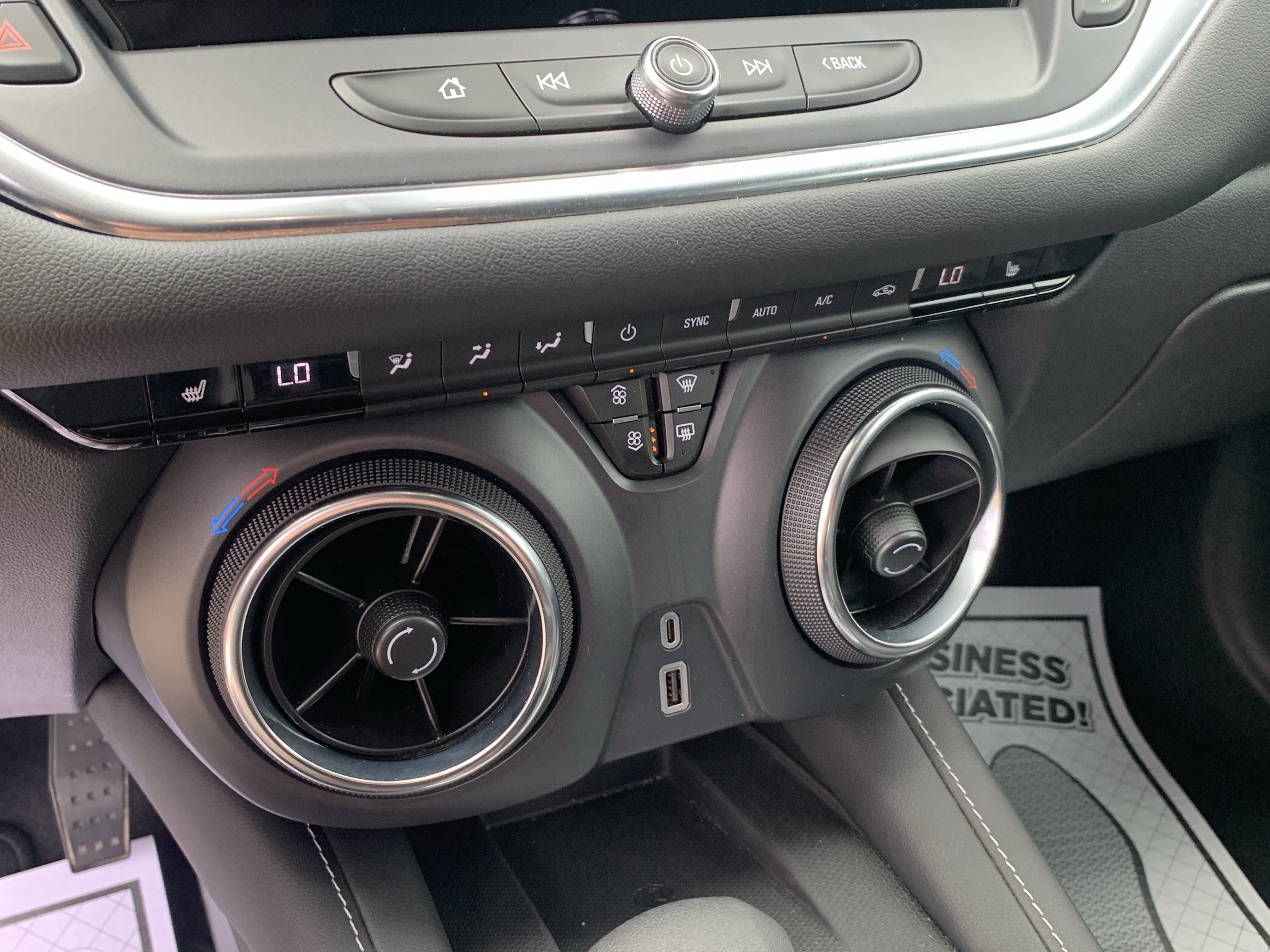 Used 2023 Chevrolet Blazer LT w/ Convenience Package FWD image 21