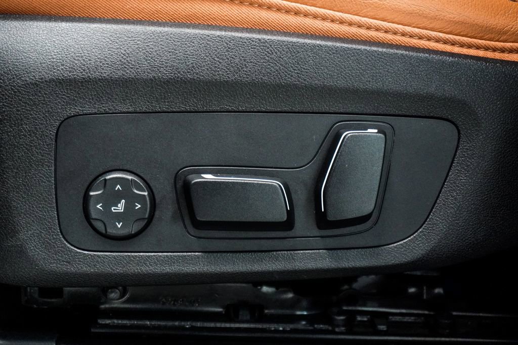 Used 2024 BMW X4 M40i image 7