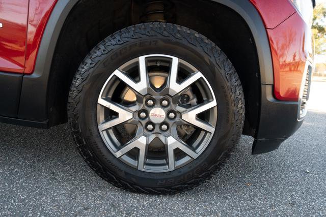 Used 2021 GMC Acadia SLE w/ Driver Convenience Package image 42