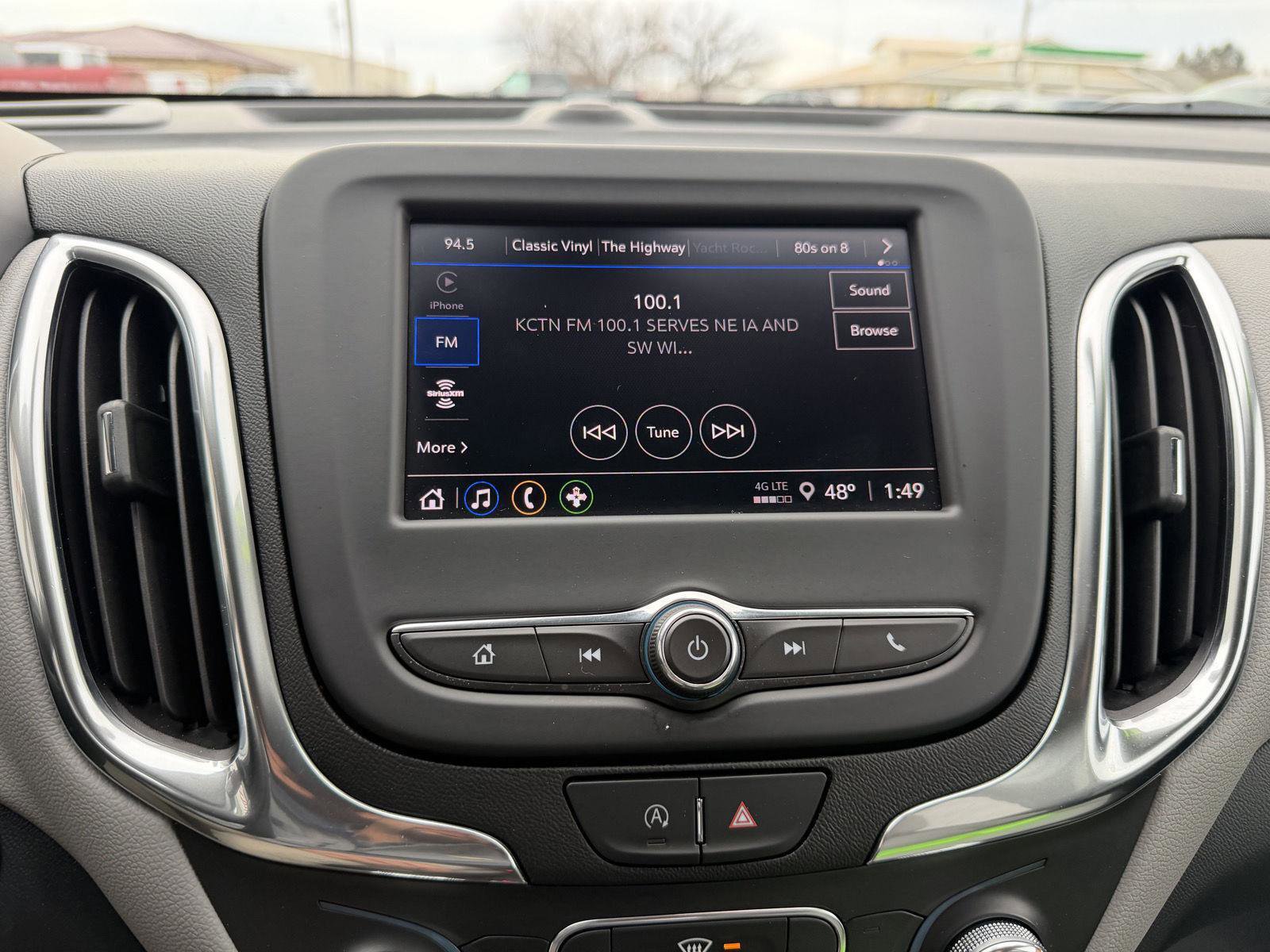 Used 2022 Chevrolet Equinox LT image 16