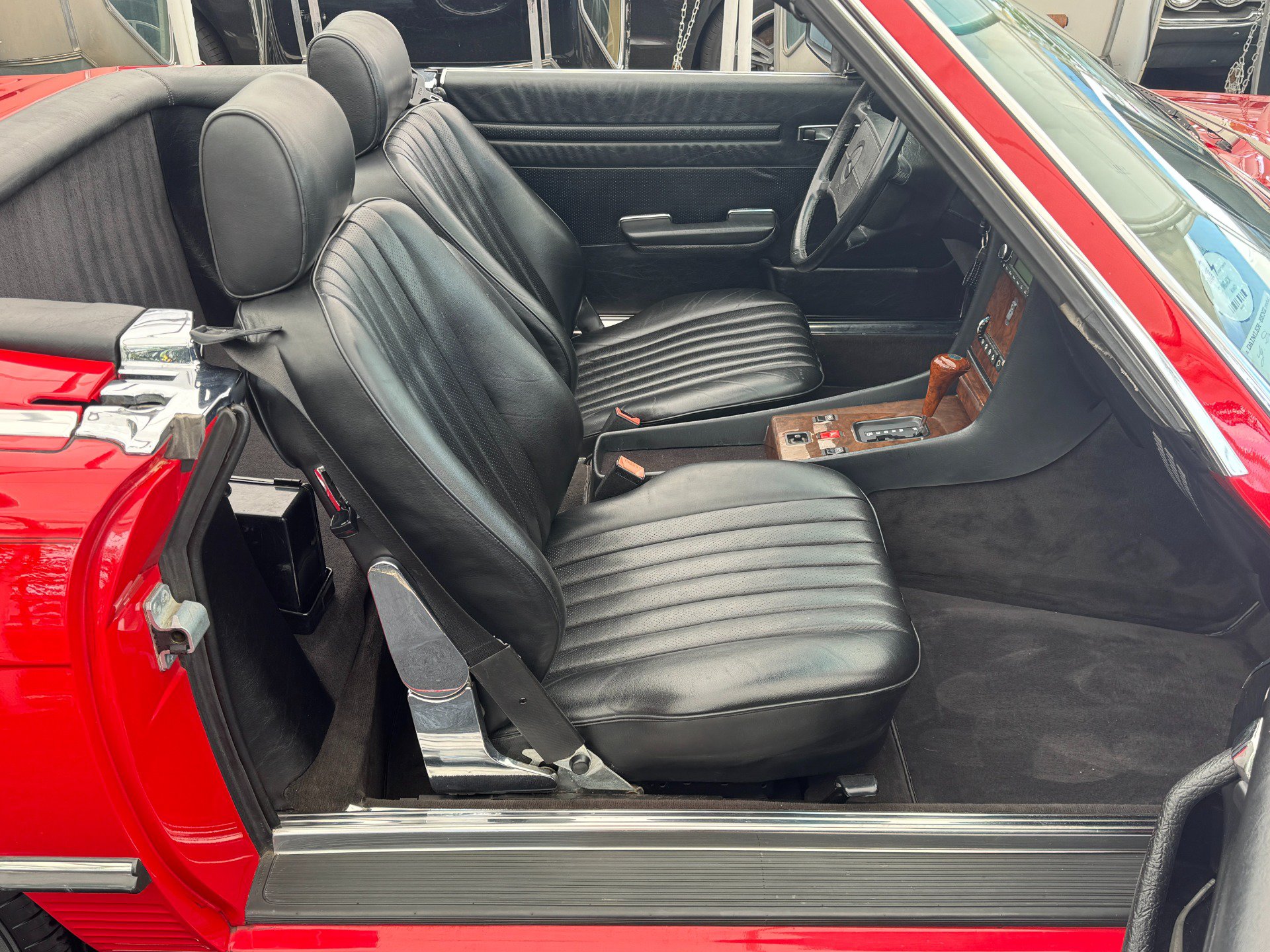 Used 1987 Mercedes-Benz 560 SL image 15
