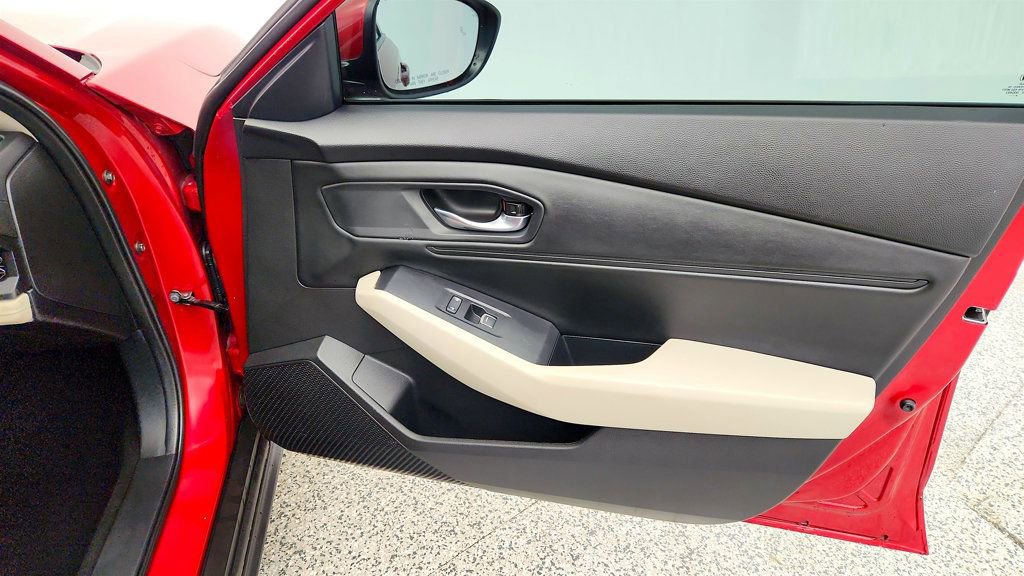 Used 2024 Honda Accord EX image 26
