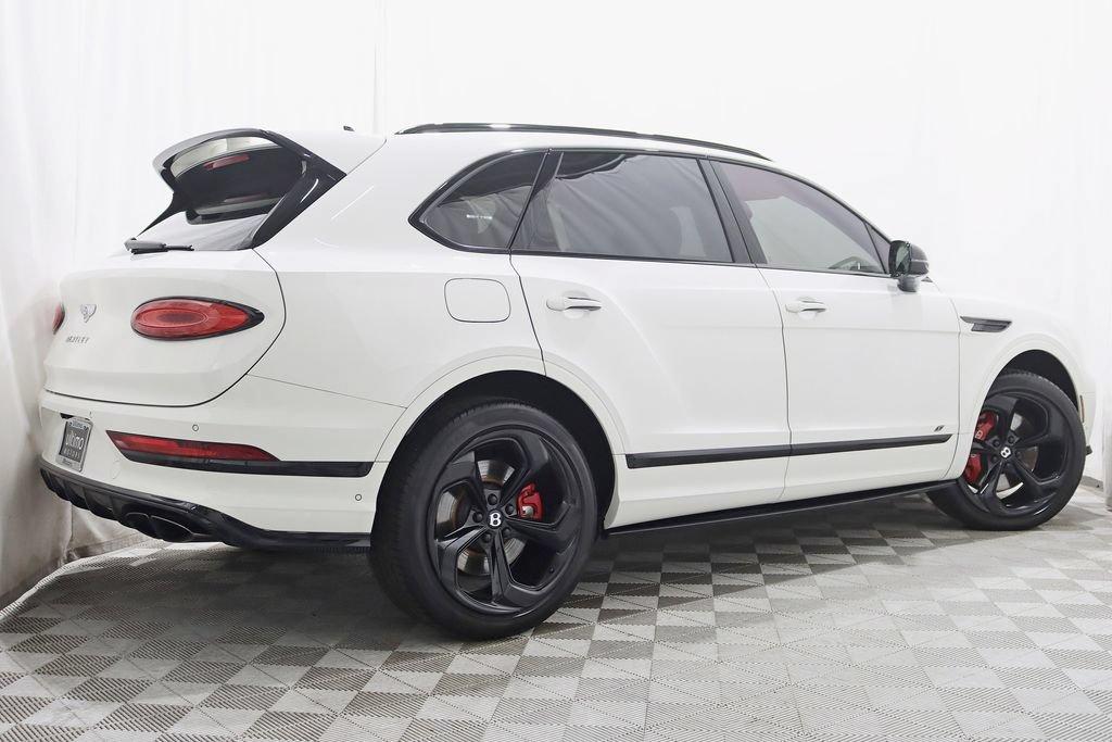 Used 2023 Bentley Bentayga AWD/4WD image 8