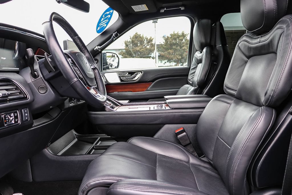 Certified 2023 Lincoln Navigator L Reserve RWD image 22