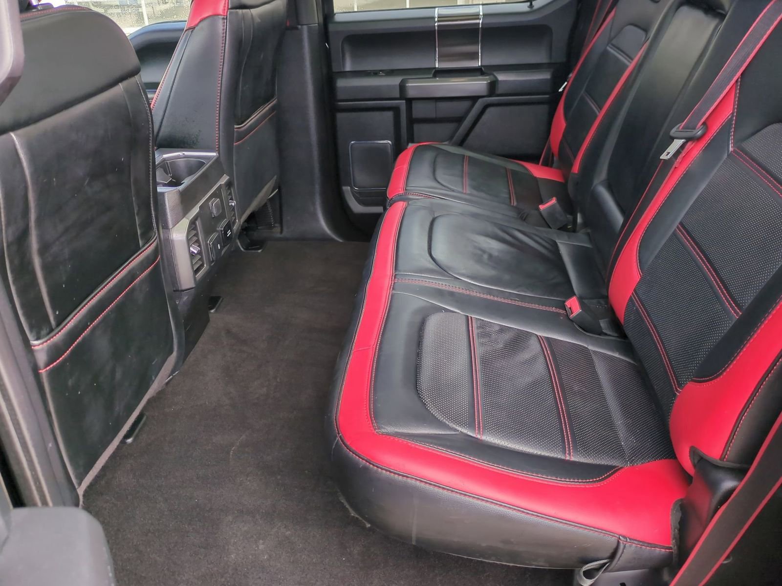 Used 2019 Ford F150 Lariat image 24