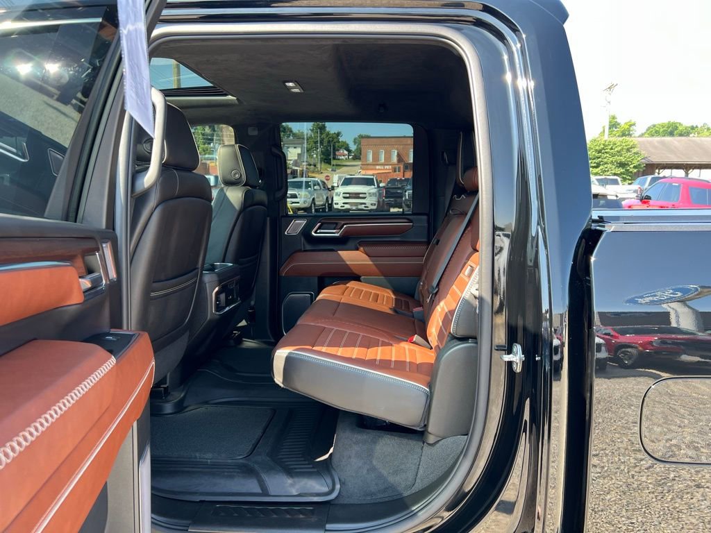 Used 2024 GMC Sierra 2500 Denali Ultimate image 17