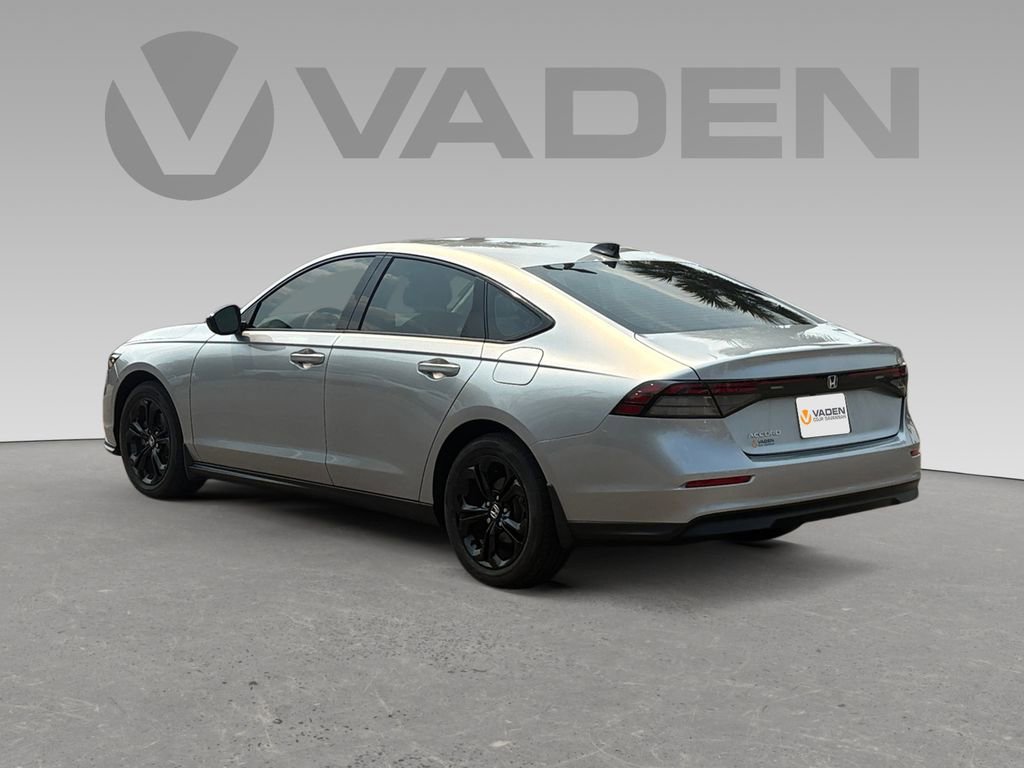 Used 2025 Honda Accord SE image 22