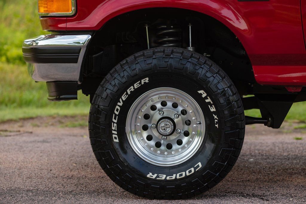 Used 1994 Ford Bronco XLT image 43