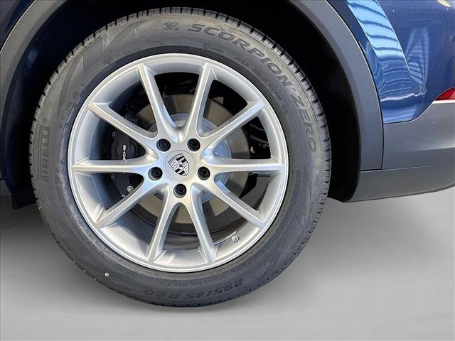 New 2026 Porsche Cayenne AWD/4WD image 25
