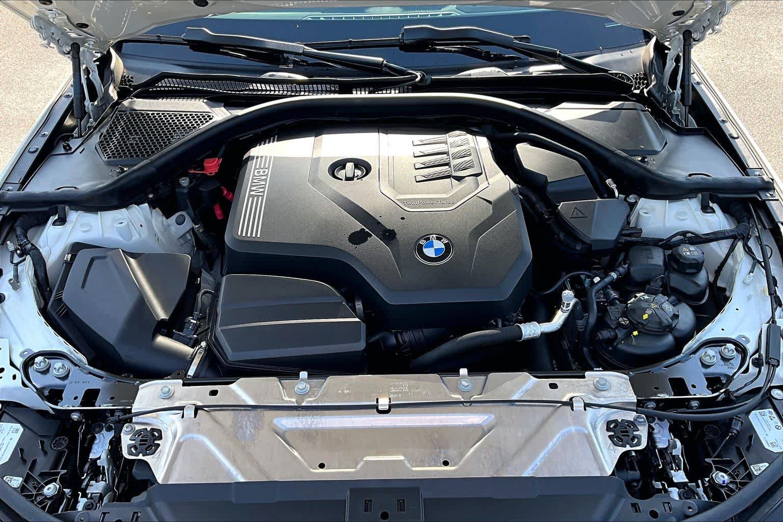 Used 2024 BMW 330i Sedan w/ Premium Package RWD image 31