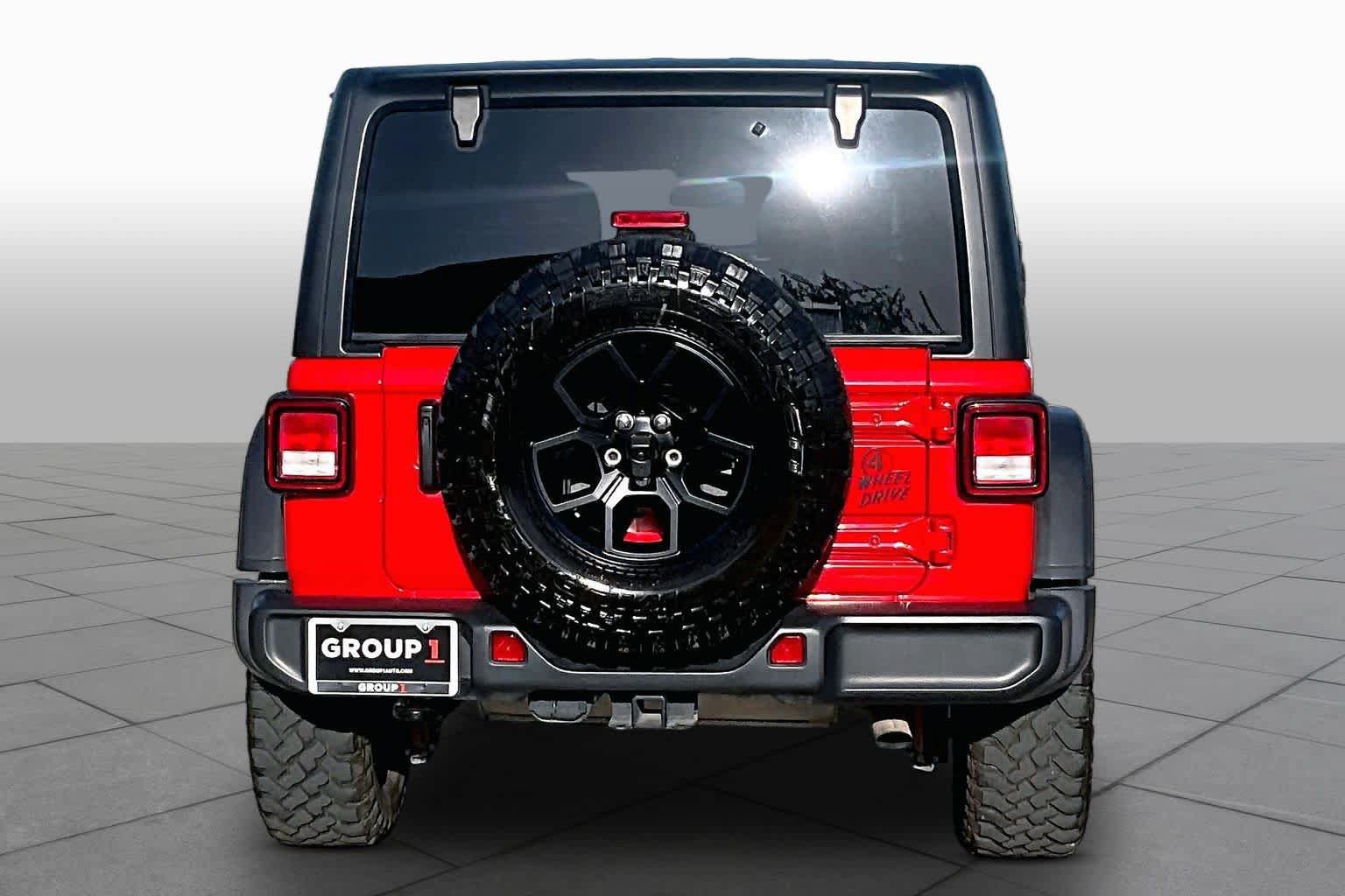 Used 2025 Jeep Wrangler Unlimited Sport AWD/4WD image 5