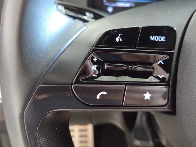 Certified 2025 Hyundai Elantra Sport FWD image 25