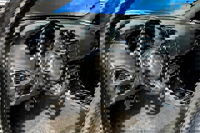 Used 2018 Jaguar XE S image 13