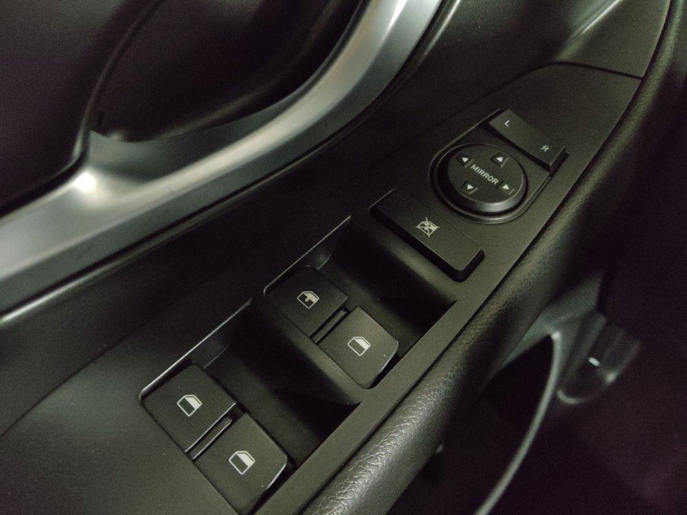 Used 2019 Hyundai Elantra GT FWD image 27