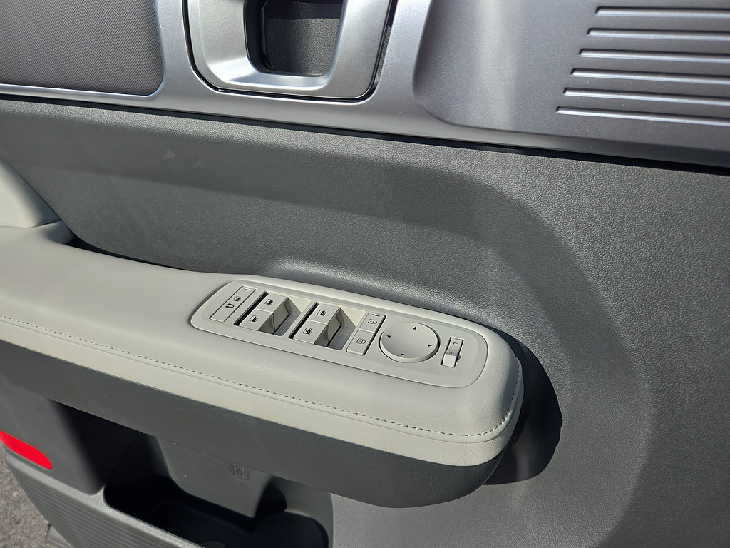 Certified 2026 Hyundai Santa Fe SEL FWD image 17