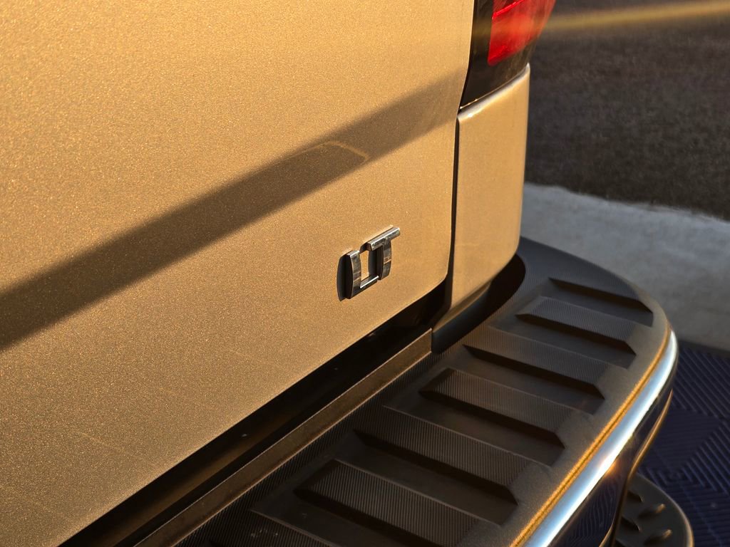 Used 2017 Chevrolet Silverado 1500 LT w/ All Star Edition image 28