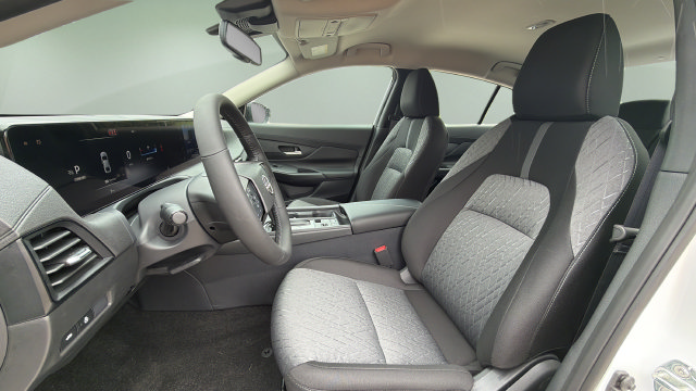 New 2027 Nissan Sentra SV w/ SV Convenience Package FWD image 10