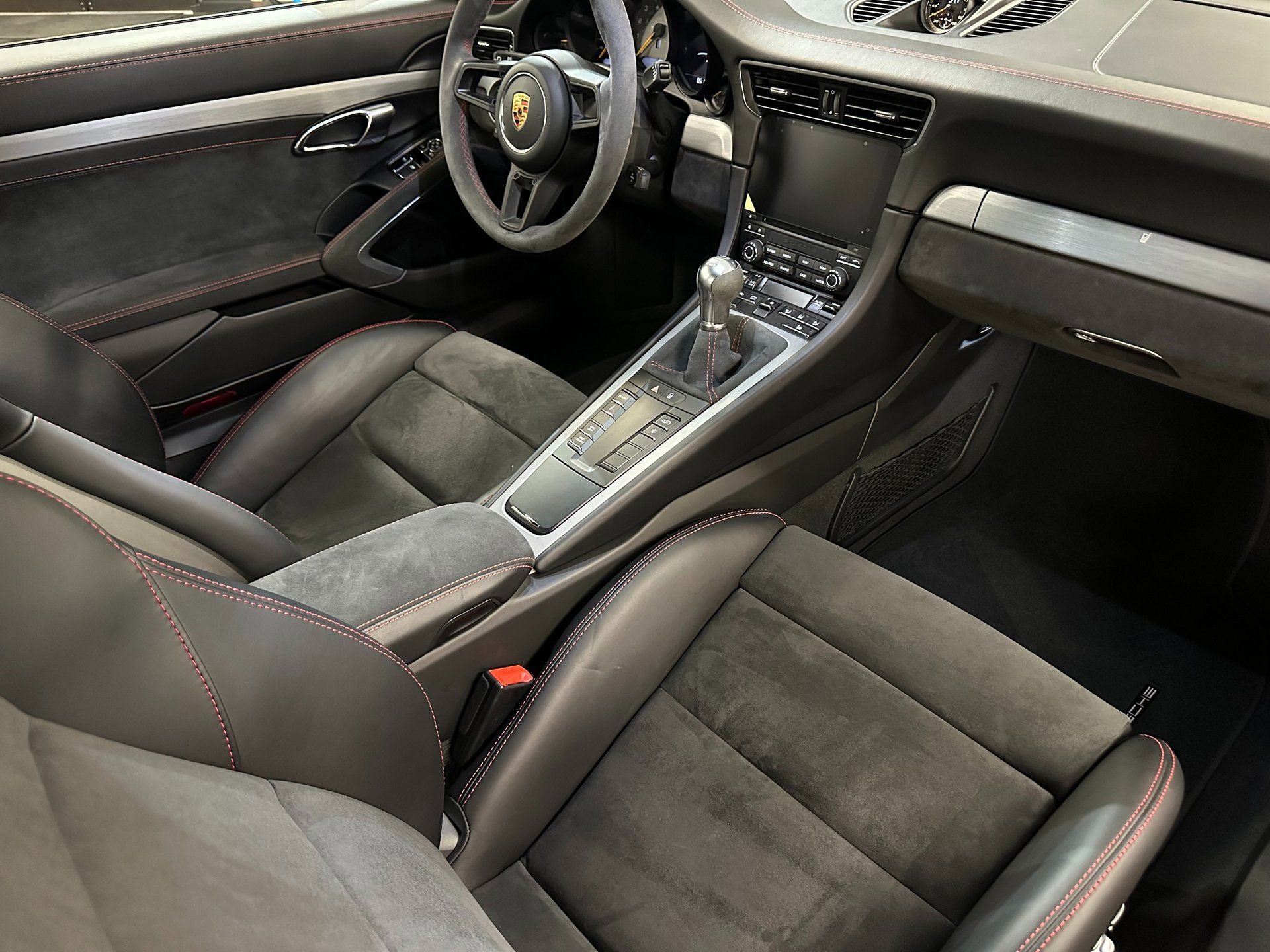 Used 2018 Porsche 911 GT3 image 54