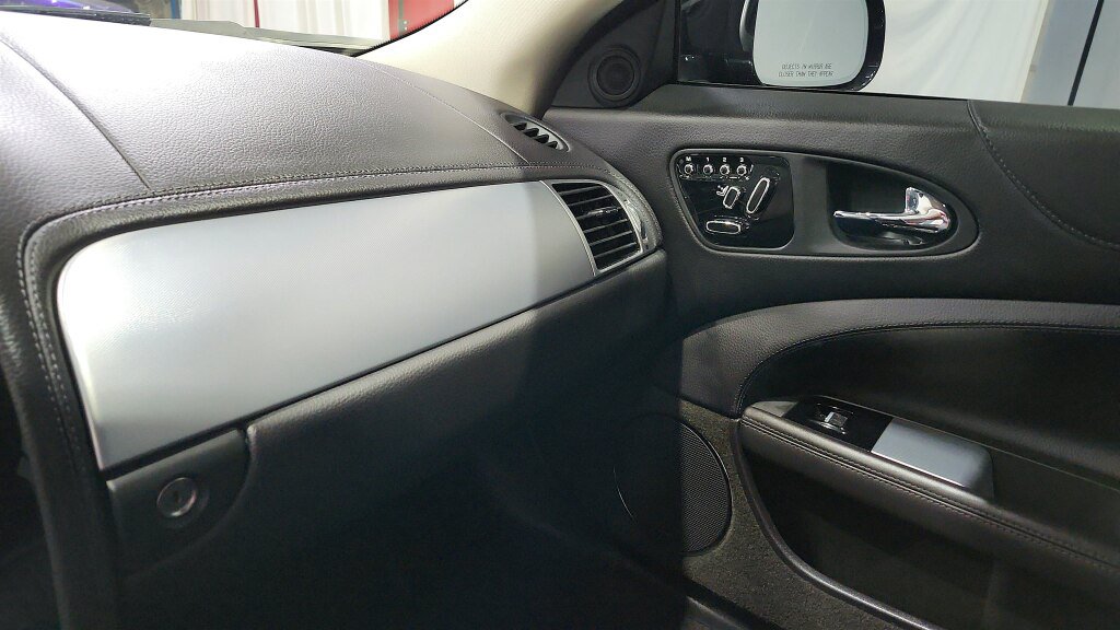 Used 2014 Jaguar XK Touring RWD image 31