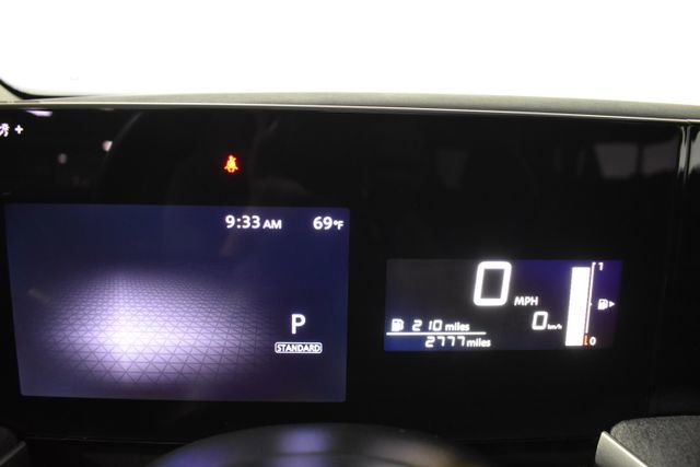 Certified 2025 Nissan Kicks SV w/ SV Premium Package AWD/4WD image 23