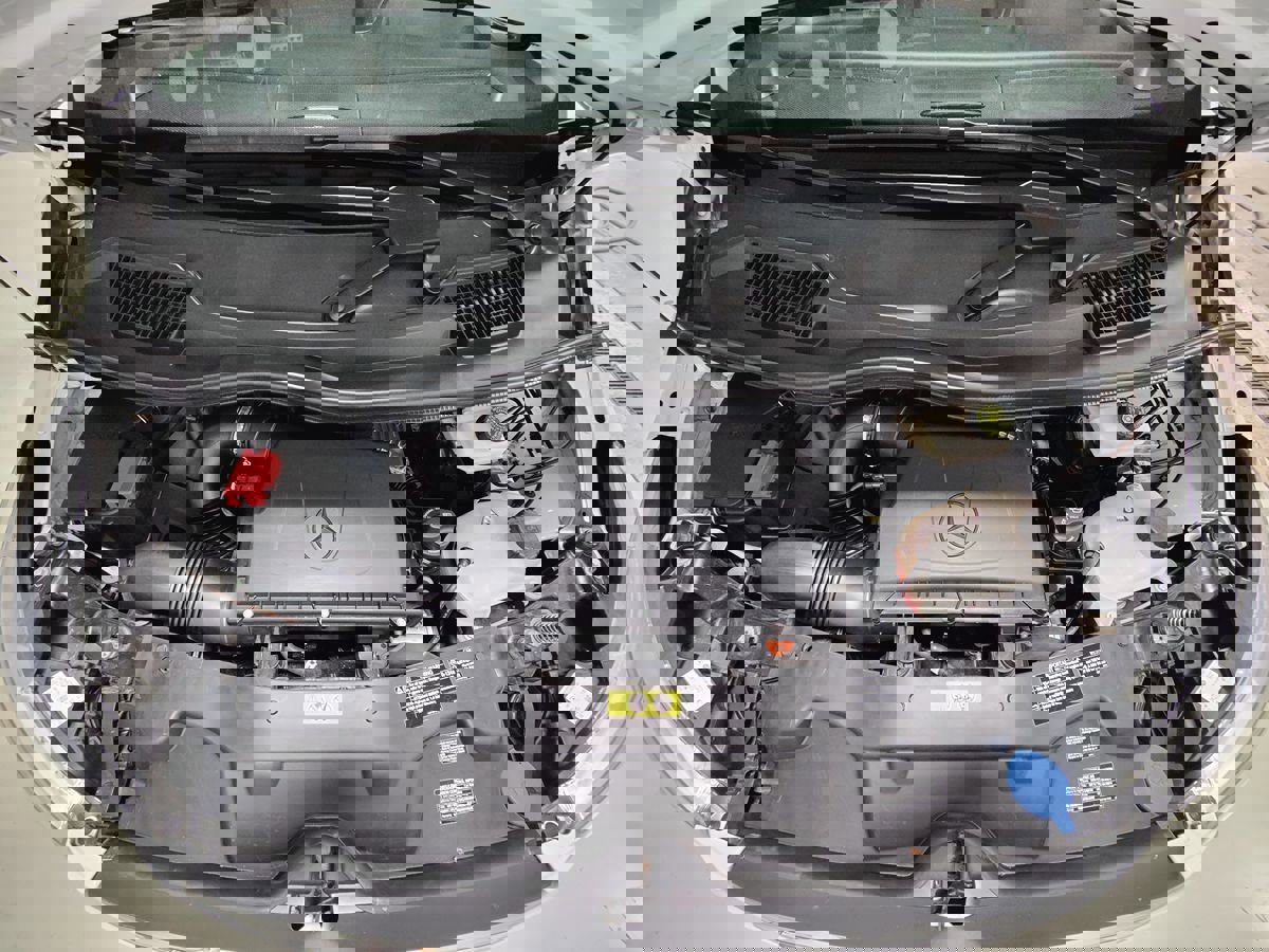 Used 2023 Mercedes-Benz Metris image 12