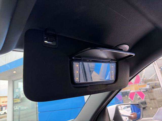 Used 2023 Chevrolet Equinox RS image 26