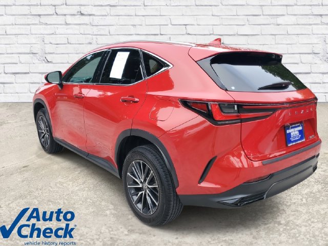 Used 2024 Lexus NX 250 FWD w/ Towing Package (2000 Lbs) image 2