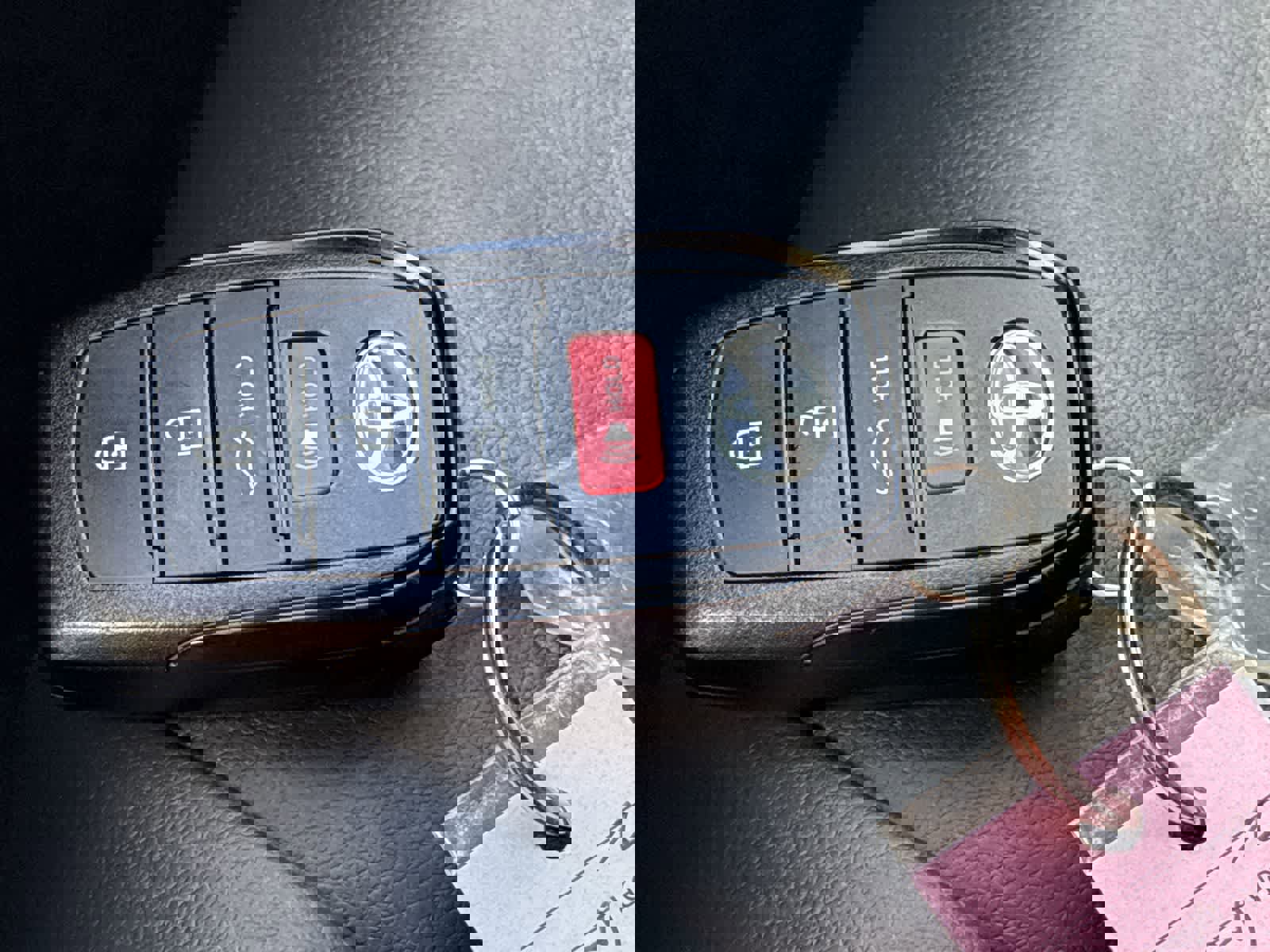 Used 2025 Toyota Corolla XLE image 19