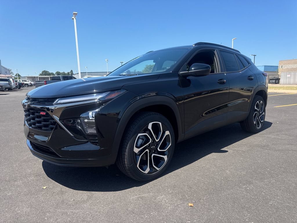 New 2026 Chevrolet Trax RS FWD image 2