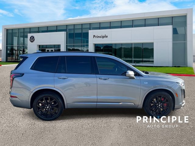 Used 2023 Cadillac XT6 Sport w/ Technology Package AWD/4WD image 5