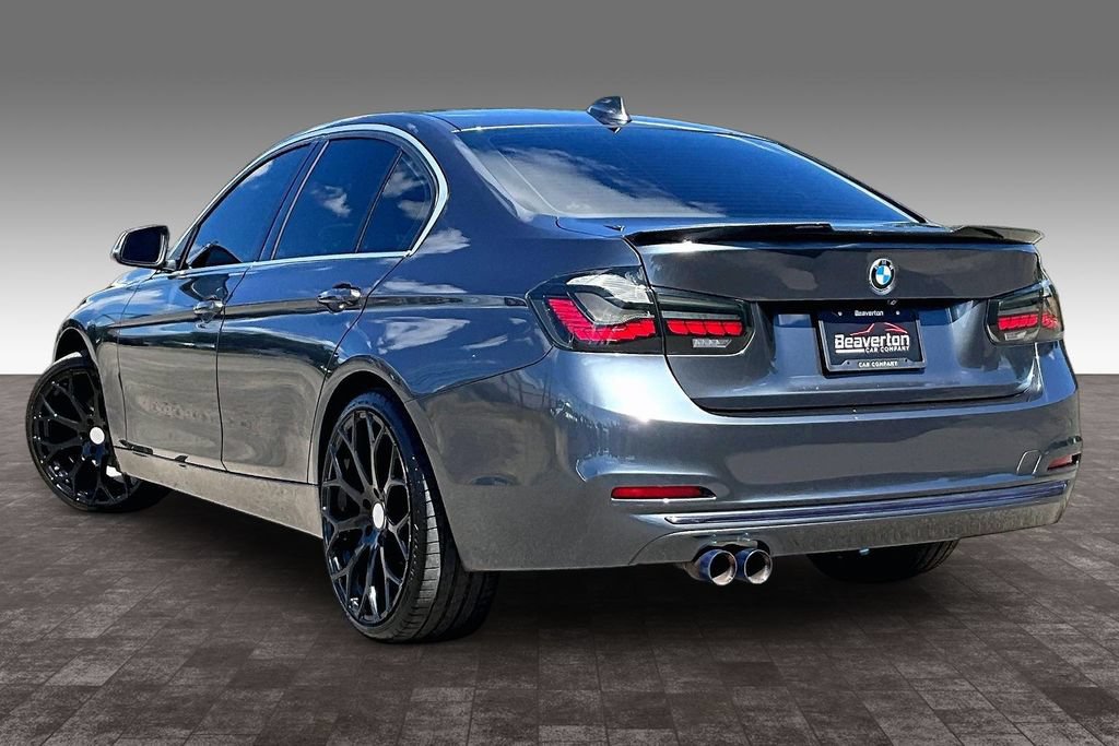 Used 2018 BMW 330i Sedan RWD image 12