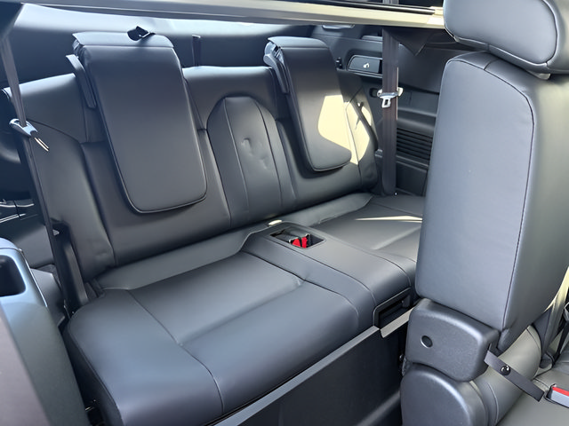 New 2026 Mitsubishi Outlander SEL FWD image 27