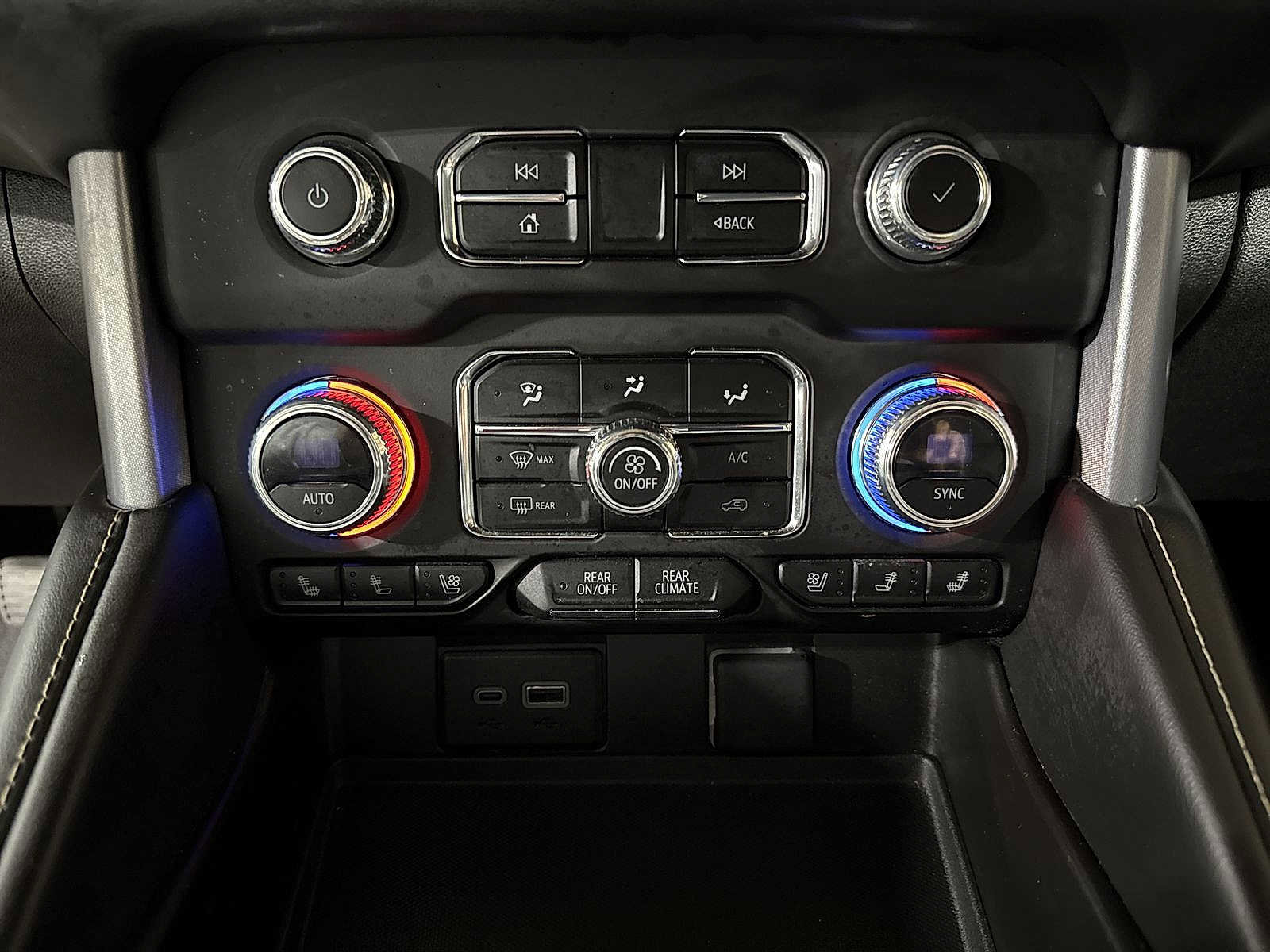 Used 2023 GMC Yukon SLT image 22