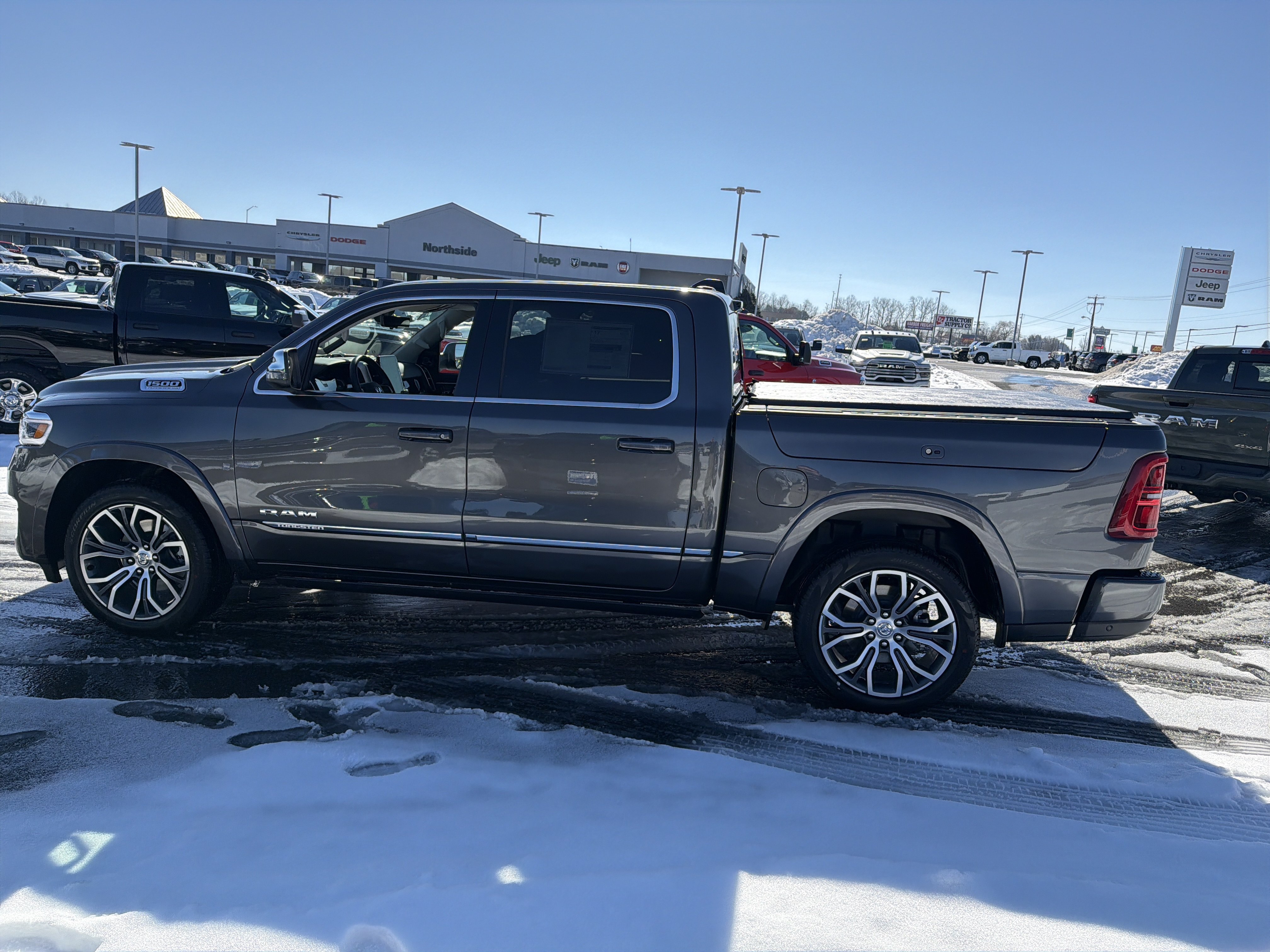 New 2026 RAM 1500 Tungsten w/ Trailer Tow Group AWD/4WD image 10