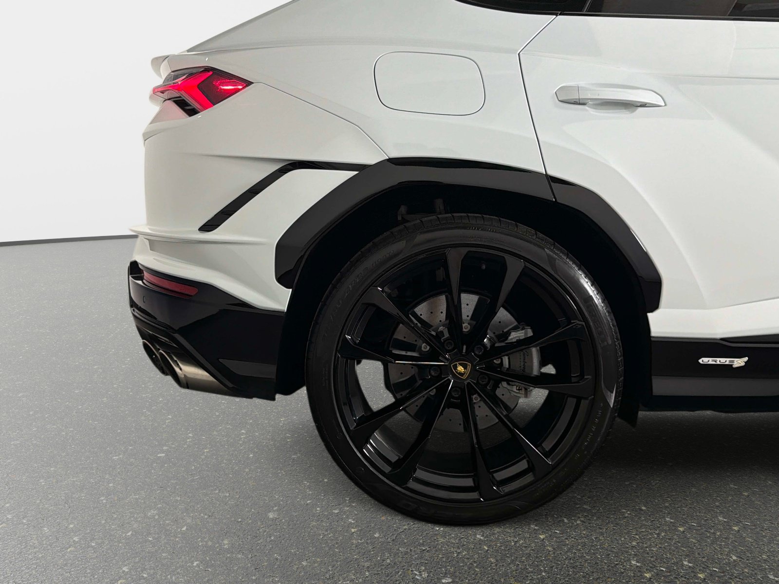 Used 2023 Lamborghini Urus S AWD/4WD image 17