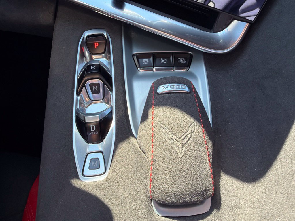 Used 2022 Chevrolet Corvette Stingray Premium Conv w/ Z51 Performance Package RWD image 21